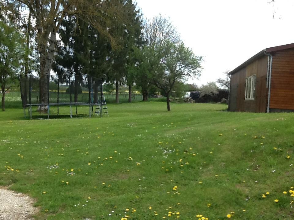 Au Repos De La Blaise Pension Buitenkant foto